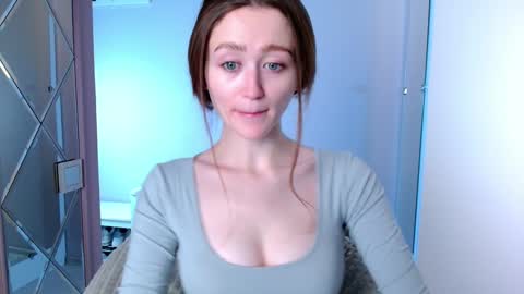 Lina online show from December 29, 7:39 am