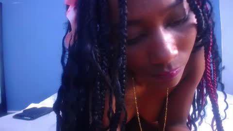 innocent_sexybaby online show from September 30, 9:19 pm