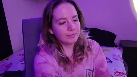 Faye online show from March 2, 8:10 am