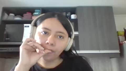 Iris 3 online show from March 5, 2:35 pm