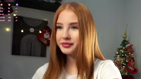 Ellie online show from December 18, 2:06 pm