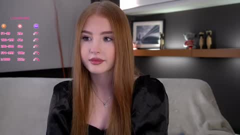 Ellie online show from December 11, 2:11 pm