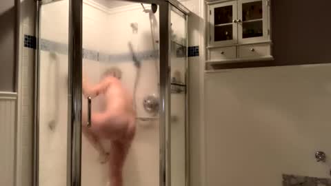 IntoTheWoodsWeGo online show from September 26, 10:51 pm