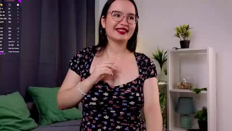 Mia online show from September 23, 1:59 am