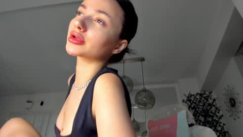Ir s room online show from January 26, 3:47 pm