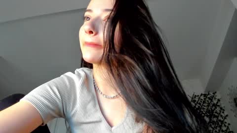 Ir s room online show from January 28, 5:00 am