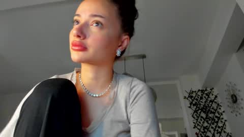 Ir s room online show from December 8, 3:53 am