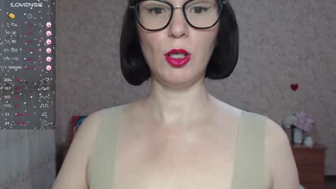 IrenLarasani online show from September 23, 6:00 am