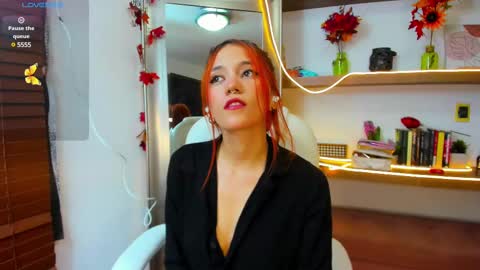 Snapshot of irina_beaux chatting on February 19, 7:05 pm online show from February 19, 7:05 pm