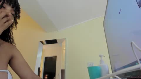 Snapshot of irina_palvin chatting on October 27, 12:22 pm irina_palvin online show from October 27, 12:22 pm