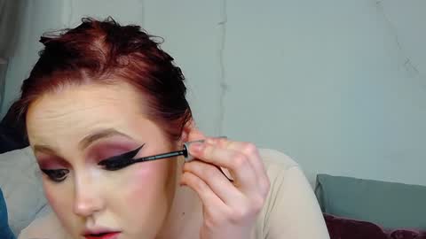 Snapshot of irinaart chatting on January 3, 11:23 pm Irina online show from January 3, 11:23 pm
