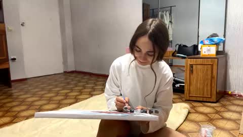 Evie online show from September 12, 10:24 am