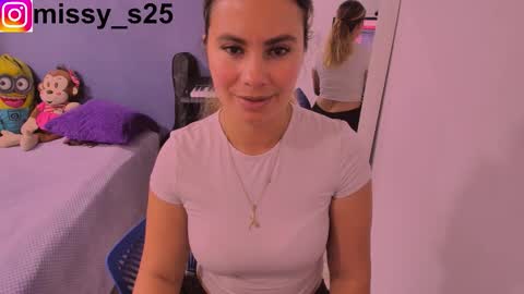 Snapshot of irinastephann chatting on October 24, 1:23 am irina online show from October 24, 1:23 am