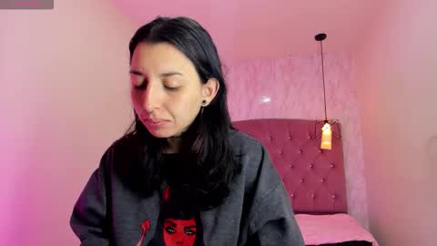 iris_77 online show from January 7, 12:08 pm