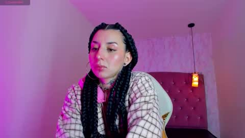 iris_77 online show from November 25, 12:18 pm