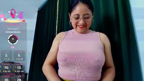 Snapshot of iris_blue_ chatting on October 17, 7:39 pm Iris  online show from October 17, 7:39 pm