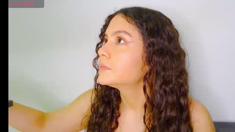 Instagram iris caprice online show from December 21, 1:32 am