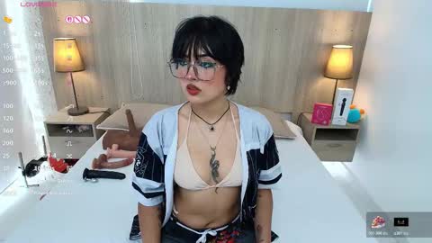 Iris online show from February 12, 7:26 pm