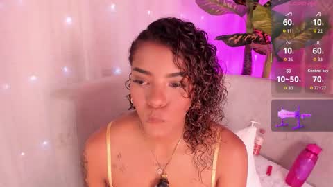 Snapshot of iris_hott1 chatting on September 16, 5:04 am iris online show from September 16, 5:04 am