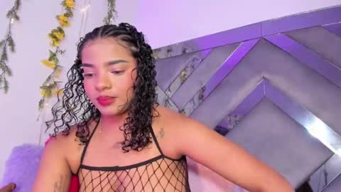 Snapshot of iris_hott1 chatting on January 8, 2:14 am iris online show from January 8, 2:14 am