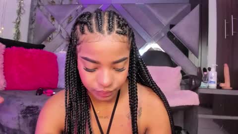 Snapshot of iris_hott1 chatting on December 22, 2:38 pm iris online show from December 22, 2:38 pm