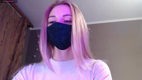 Lily online show from September 29, 5:07 pm