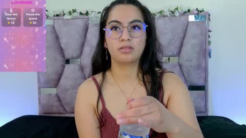 Iris online show from November 1, 8:57 pm