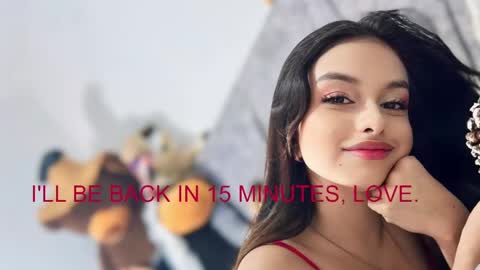 iris felix  online show from January 25, 5:59 pm