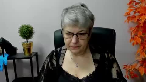 I R I S online show from March 10, 7:22 am