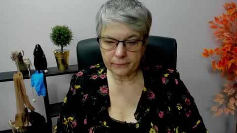 I R I S online show from January 14, 7:48 am