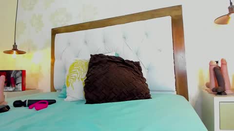 Snapshot of irisclark1 chatting on September 25, 8:28 pm Iris online show from September 25, 8:28 pm