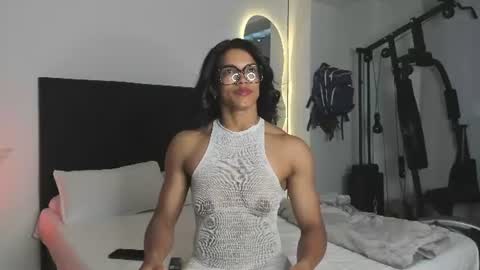 irismuscle online show from July 16, 7:07 pm