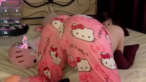 Snapshot of irissocute chatting on October 11, 9:03 am I am Cutie Iris3 online show from October 11, 9:03 am