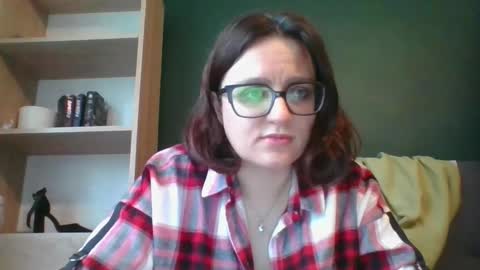 Paris online show from April 14, 5:40 am