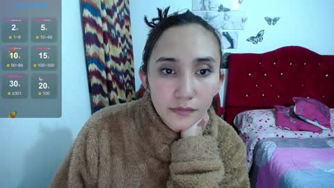 Snapshot of isa_bella___ chatting on February 7, 3:45 am Isa online show from February 7, 3:45 am