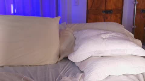 Isa online show from October 21, 1:20 am