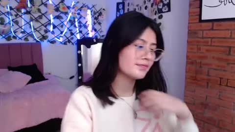 Snapshot of isa_bunny18 chatting on September 9, 3:17 am isabela online show from September 9, 3:17 am