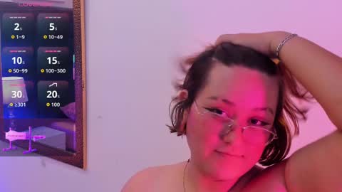 Snapshot of isa_grey_ chatting on October 4, 4:29 am Isa online show from October 4, 4:29 am