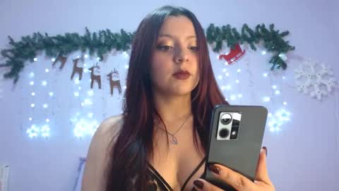 Snapshot of isa_jones1 chatting on December 28, 4:30 am isa_jones1 online show from December 28, 4:30 am