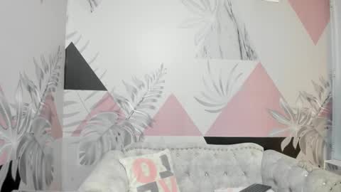    online show from March 11, 10:18 am