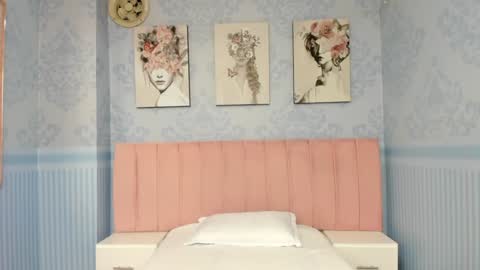    online show from January 21, 8:00 pm