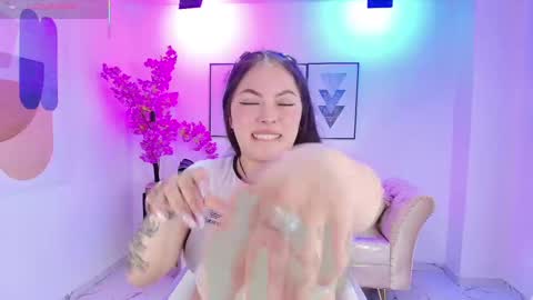 Snapshot of isa_reel chatting on October 23, 7:42 pm ISA online show from October 23, 7:42 pm