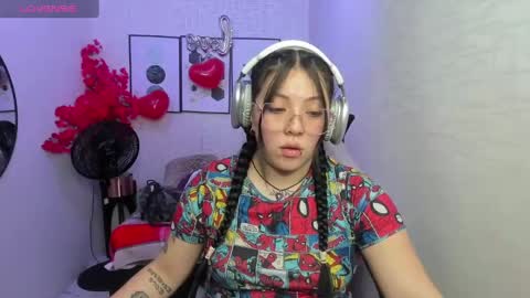 Snapshot of isa_reel chatting on February 26, 4:19 am ISA online show from February 26, 4:19 am