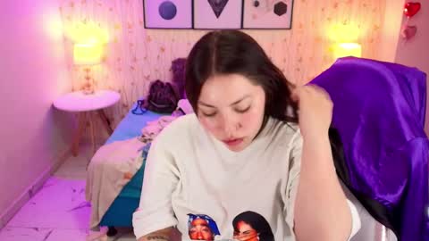 Snapshot of isa_reel chatting on March 8, 6:46 pm ISA online show from March 8, 6:46 pm