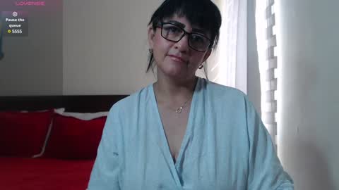 Isabeel Sofia online show from February 7, 7:49 pm