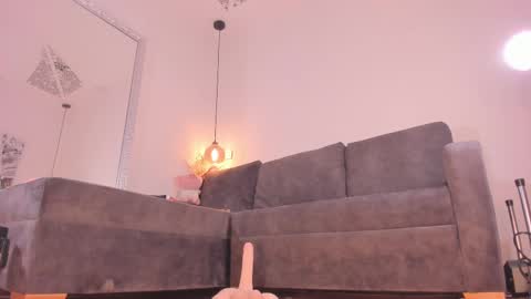 Snapshot of isabela_franco_ chatting on October 1, 12:21 pm Isabela online show from October 1, 12:21 pm