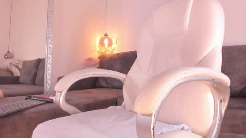 Snapshot of isabela_franco_ chatting on September 20, 2:48 pm Isabela online show from September 20, 2:48 pm