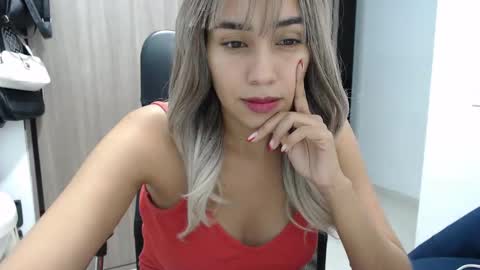 Isabela online show from January 14, 2:40 am