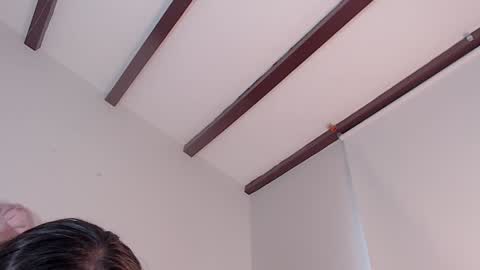 isabela online show from December 9, 3:00 pm