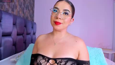 Snapshot of isabelaangell chatting on September 19, 12:31 am Isabela Angell online show from September 19, 12:31 am